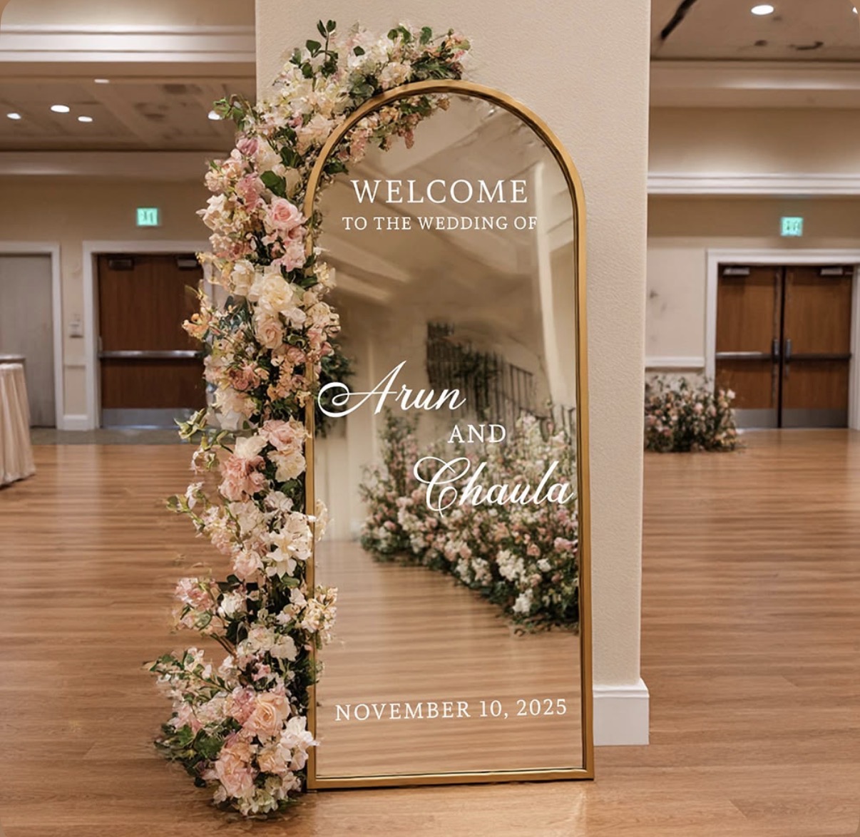 Mirror welcome sign display